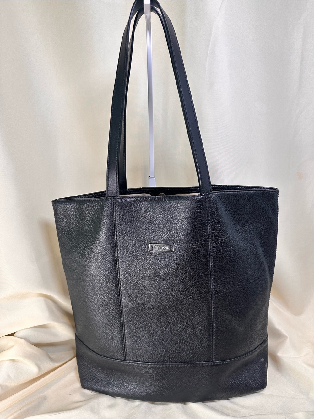 Tumi Black soft full grain leather work Tote Bag with Double Shoulder Straps